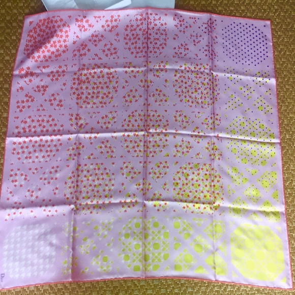 Dior Scarf &Box New - Picture 9 of 16